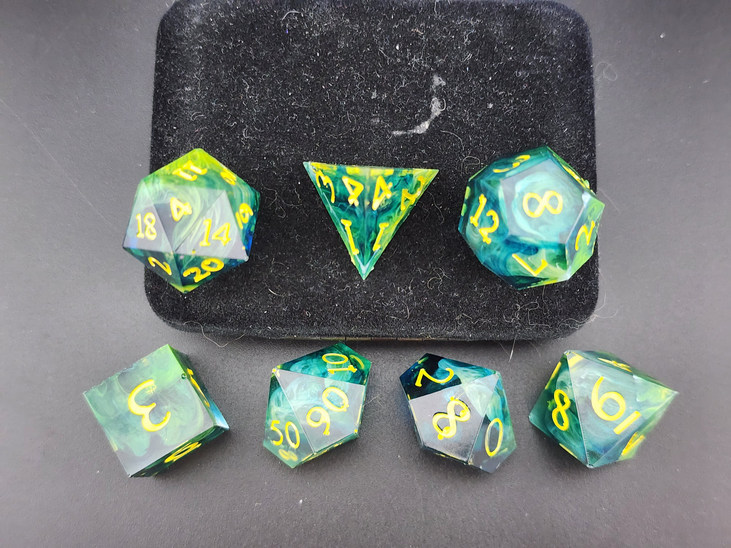 Wispy Night Dice Set