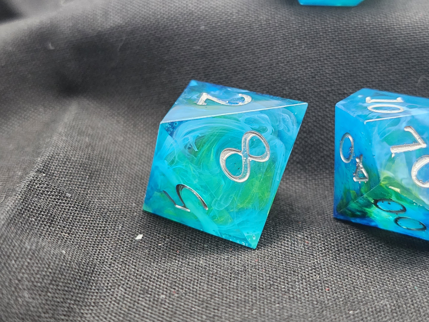 The Island Earth Dice Set