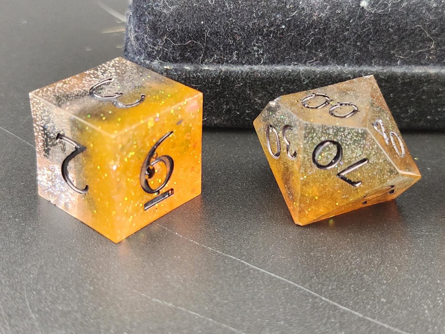 Spooky Sparkles Dice Set