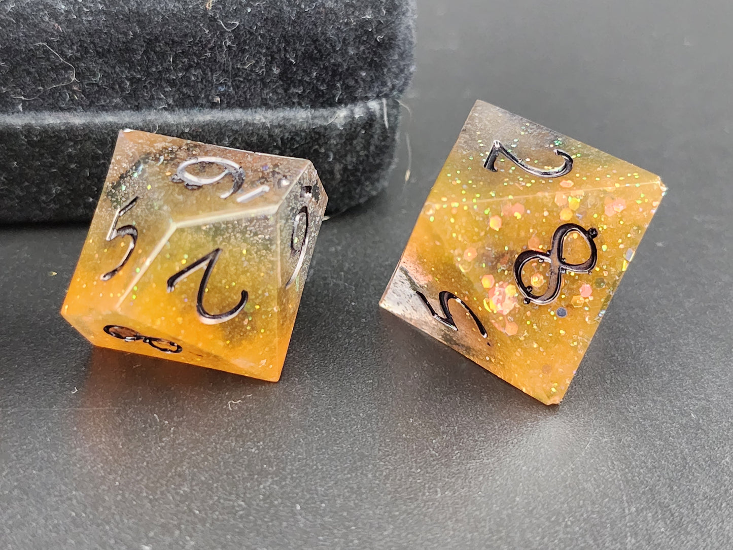 Spooky Sparkles Dice Set