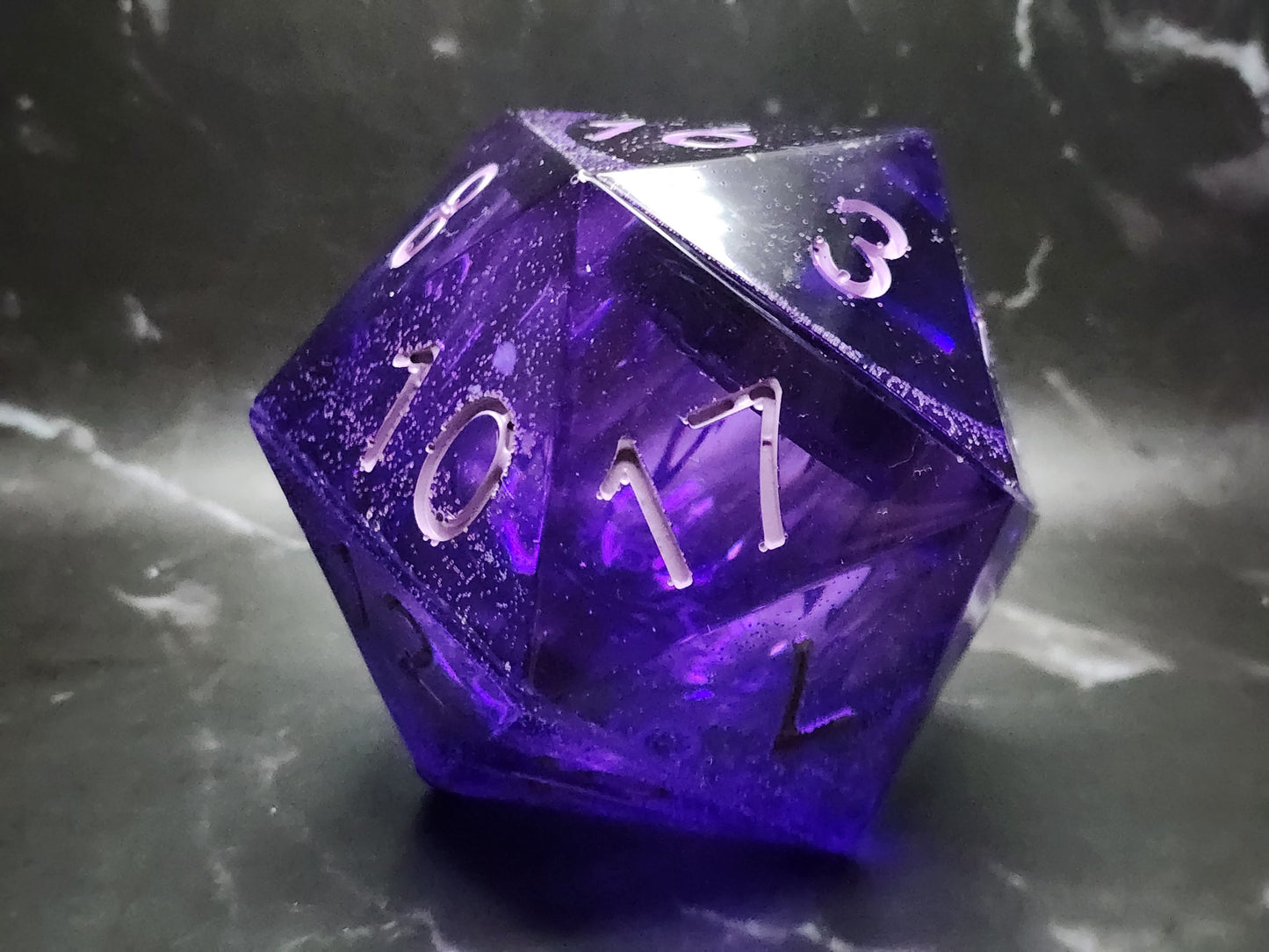 D20 Dice Jar - Purple Glass *S&D DISCOUNT*