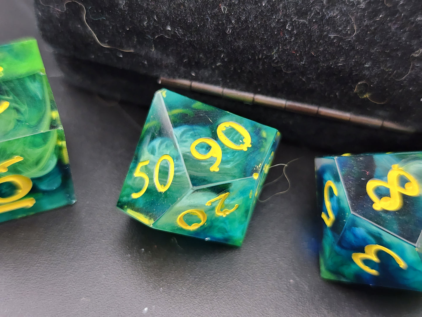 Wispy Night Dice Set