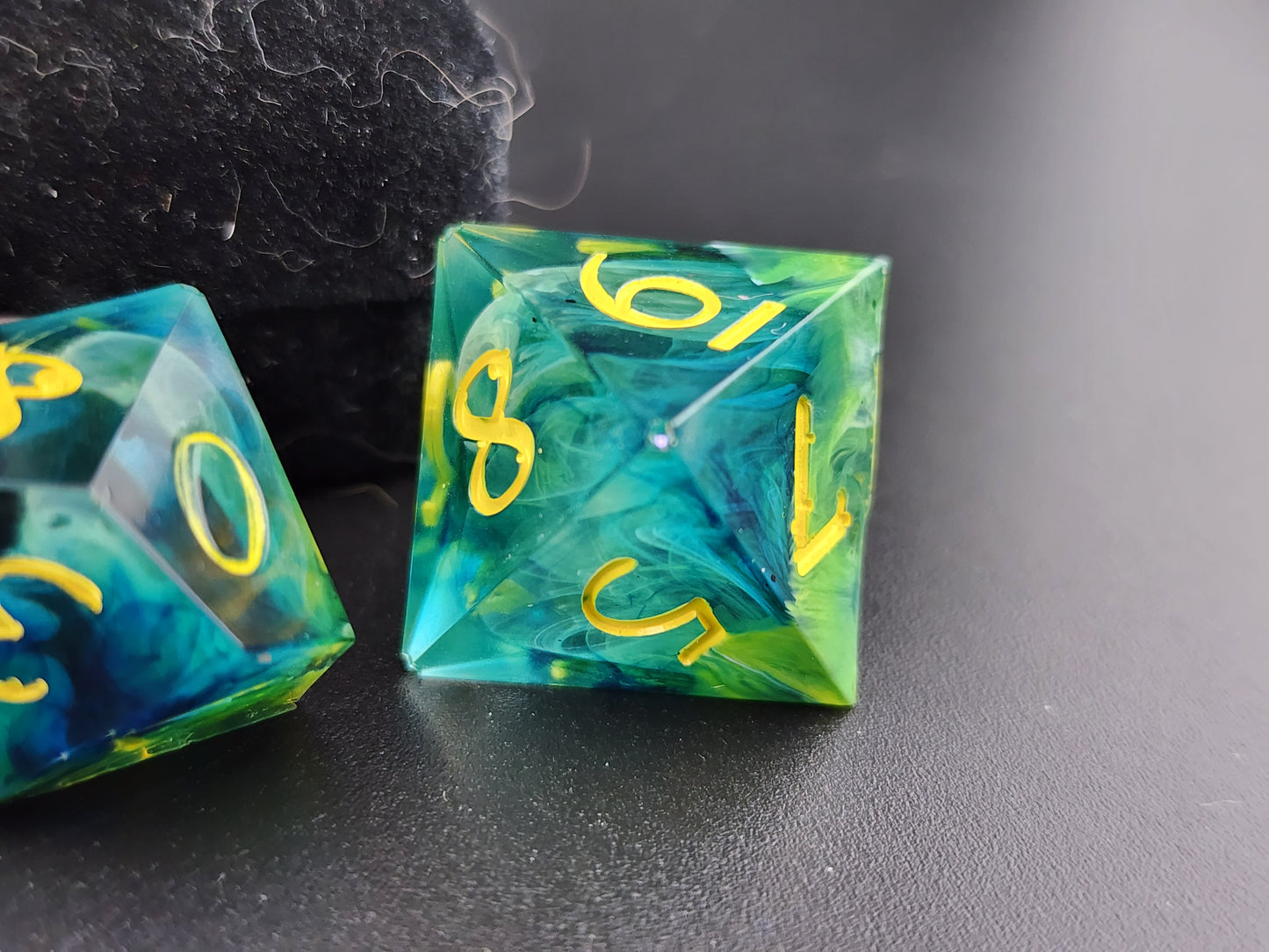 Wispy Night Dice Set